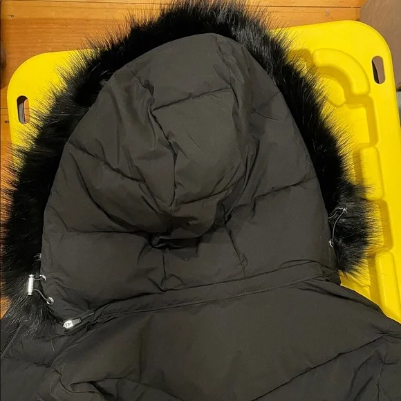 Tommy Hilfiger TH Flex Black Winter Jacket Removable Faux Fur Hood adj waist - Picture 14 of 14